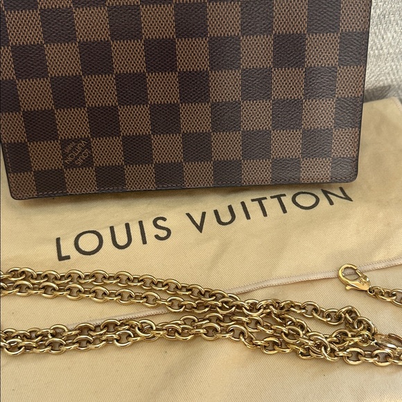 Louis Vuitton Vavin WOC. DE Burgandy - Picture 3 of 9